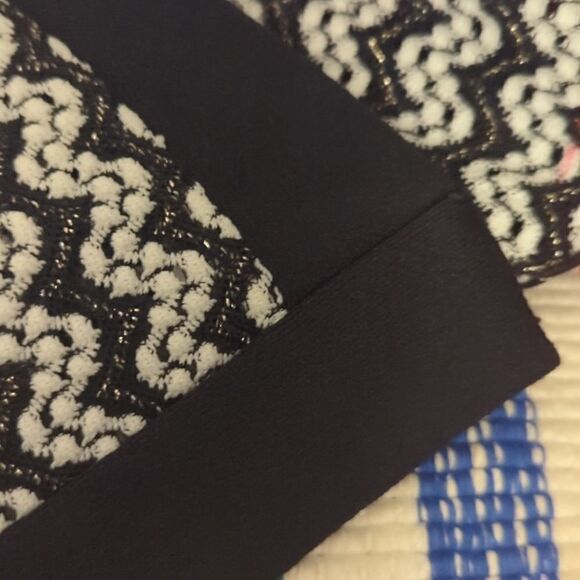 Vintage black and white textured zig zag jacket - Picture 5 of 6